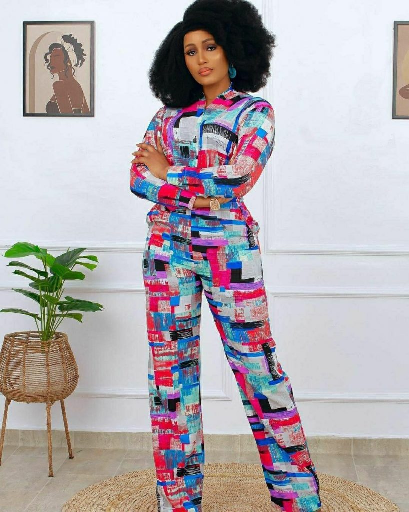 PRETTY AFRICAN SUITS FOR ATTRACTIVE AND PROFESSIONAL LADIES - Pretty 4