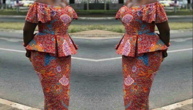 2019 STYLISH SKIRT&BLOUSE