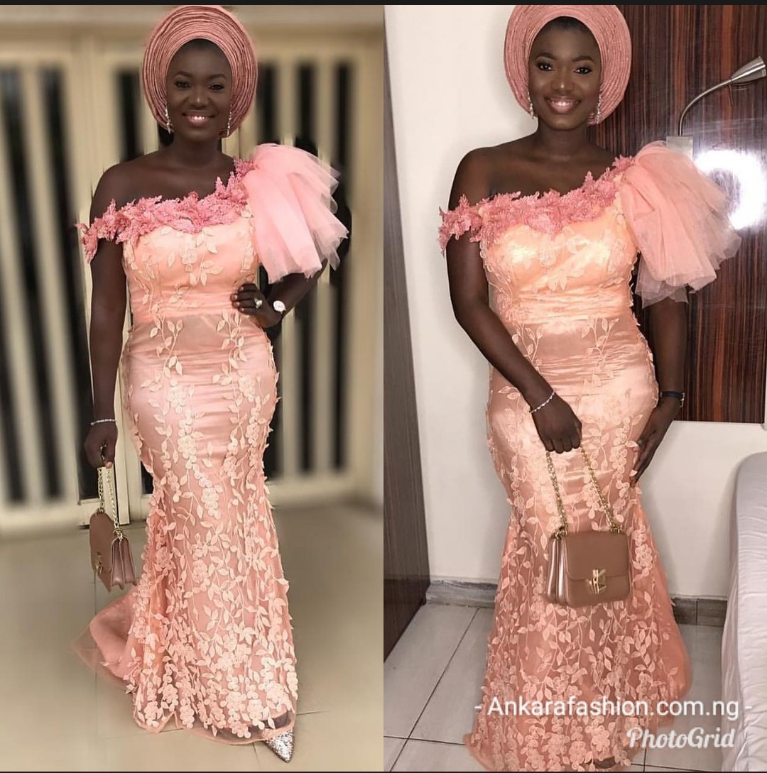 2019 TRADITIONAL WEDDING DRESS