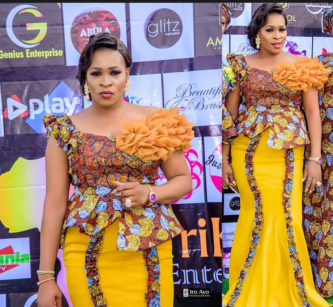 YELLOW LONG AFRICAN DESIGN