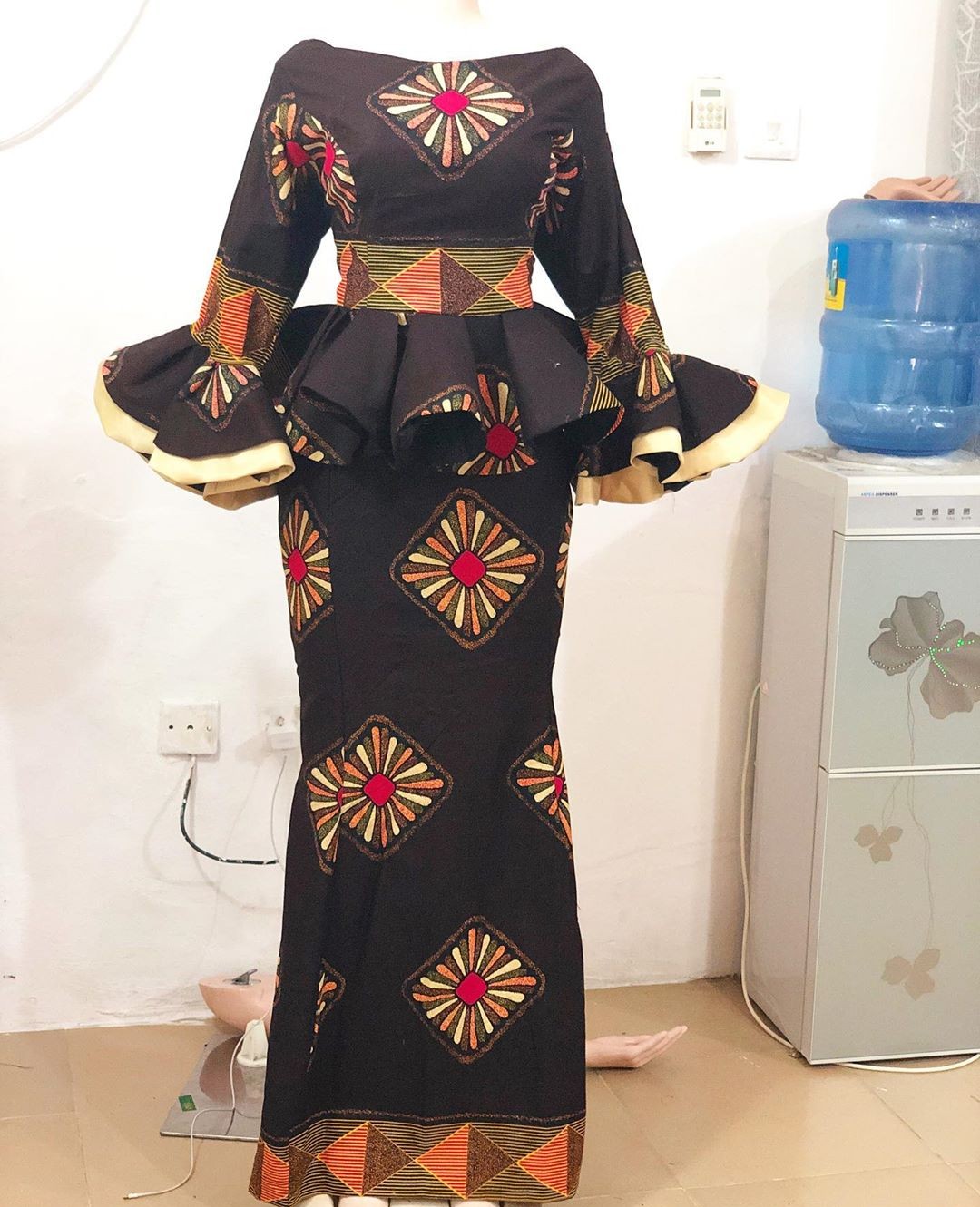 2019 LONG SLIM DRESSES