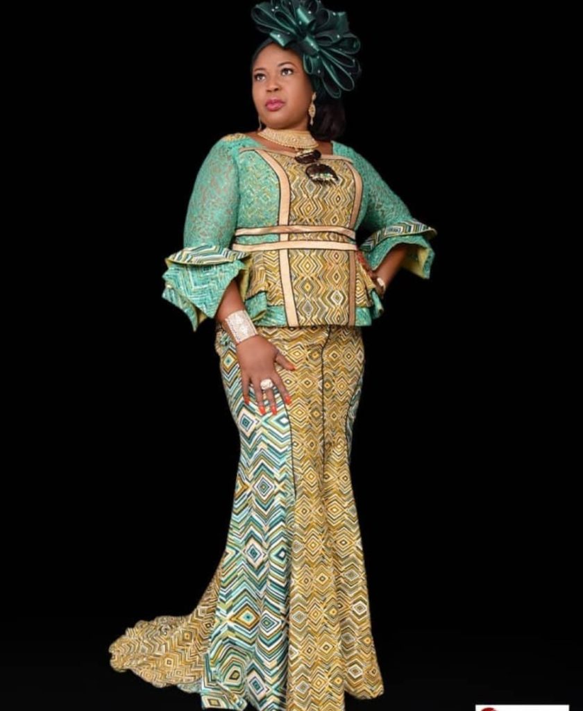 latest lace gowns 2020