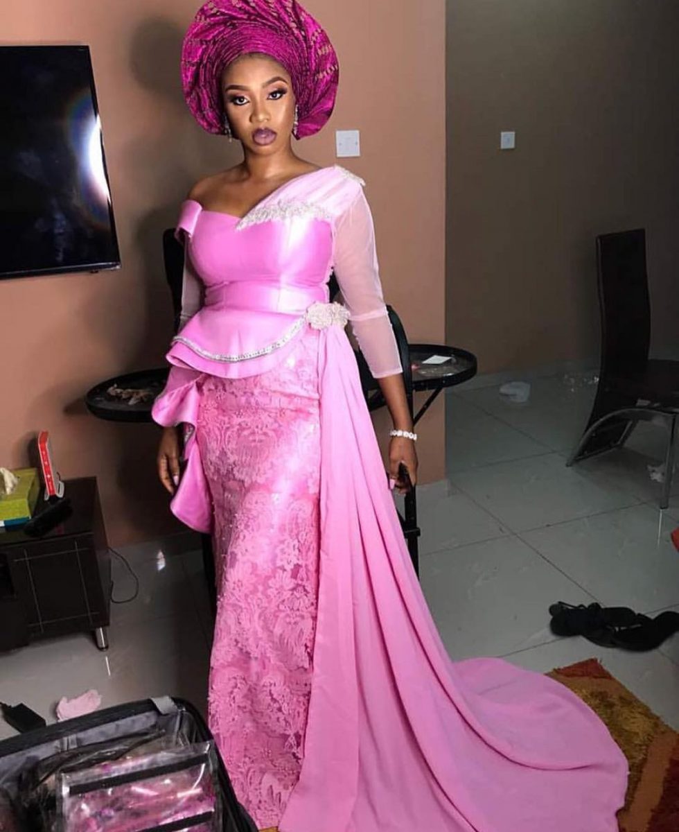 LONG LACE GOWNS DRESS 2019/2020